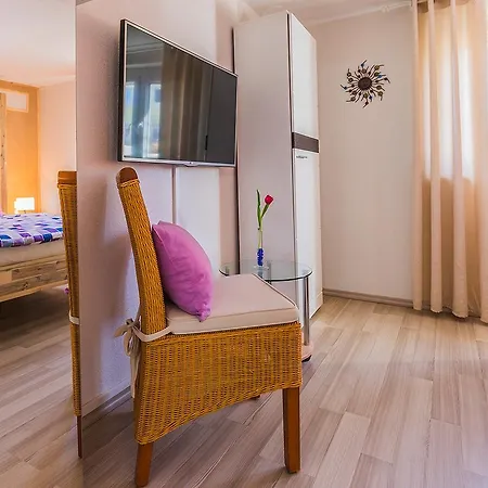 ペンション クーン ゲストハウス